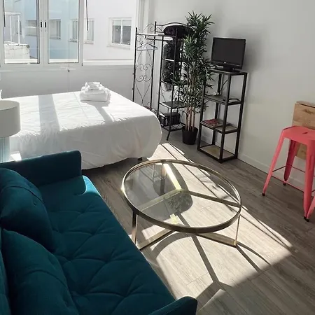 Acogedor Estudio En El Centro De 아파트 *